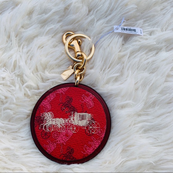 Coach Horse And Carriage Keychain - Picture 2 of 6